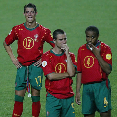 Euro2020 Portugal Sofreu Em 2004 A Mais Dolorosa Derrota Da Sua Historia