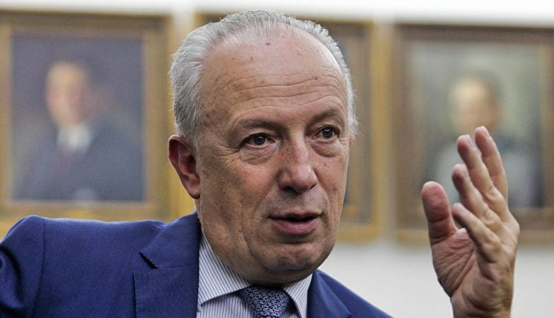 Pedro Santana Lopes foi � ERC protestar