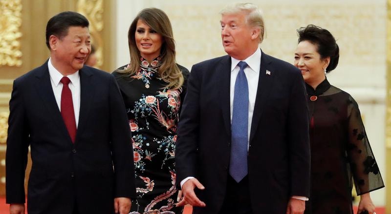 Xi Jinping e Donald Trump durante a visita do Presidente norte-americano à China, em novembro de 2017
