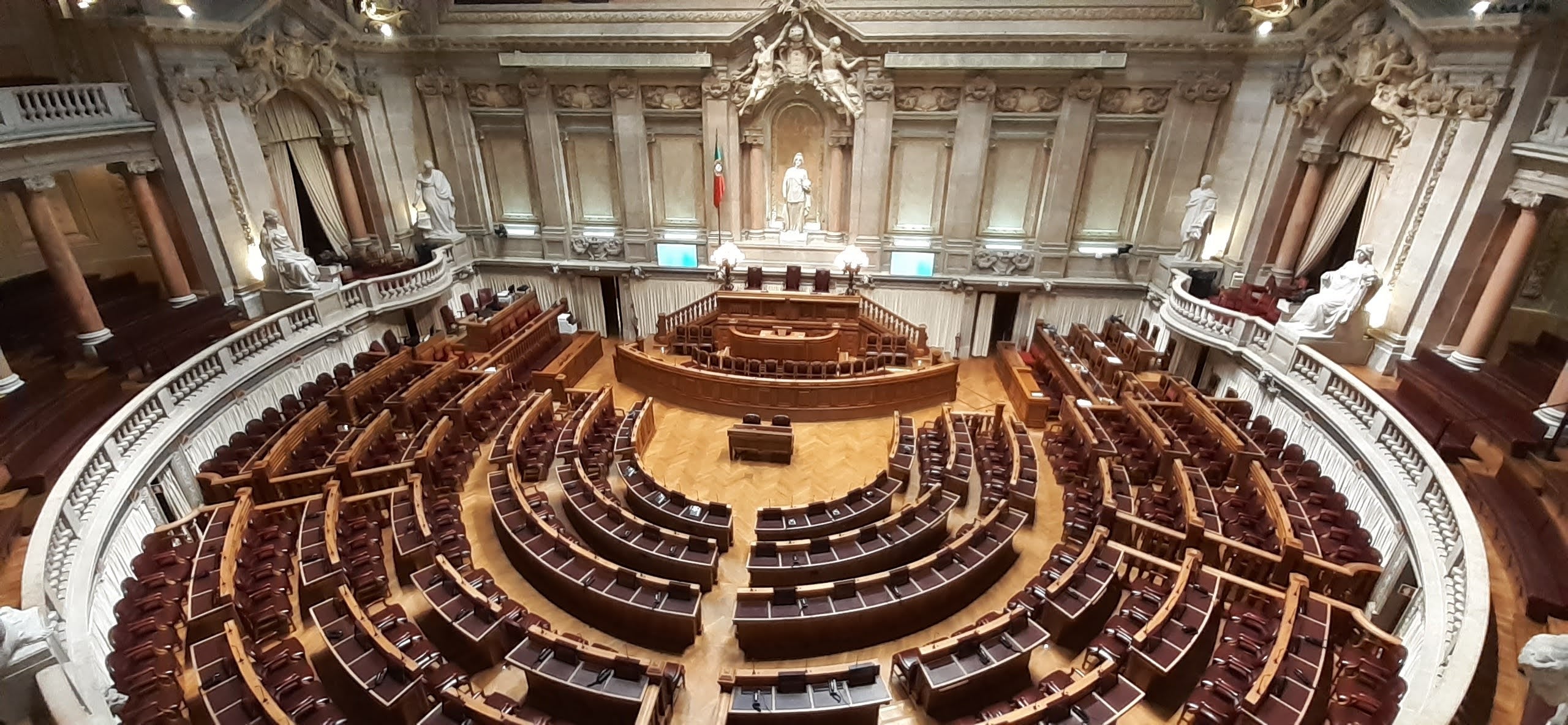 Proposta de Lei sobre Tribunal de Contas aprovada na generalidade com abstenção do PS