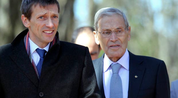 Belmiro de Azevedo e o filho, Paulo de Azevedo, fotografados em 2012 (Foto: Lusa)