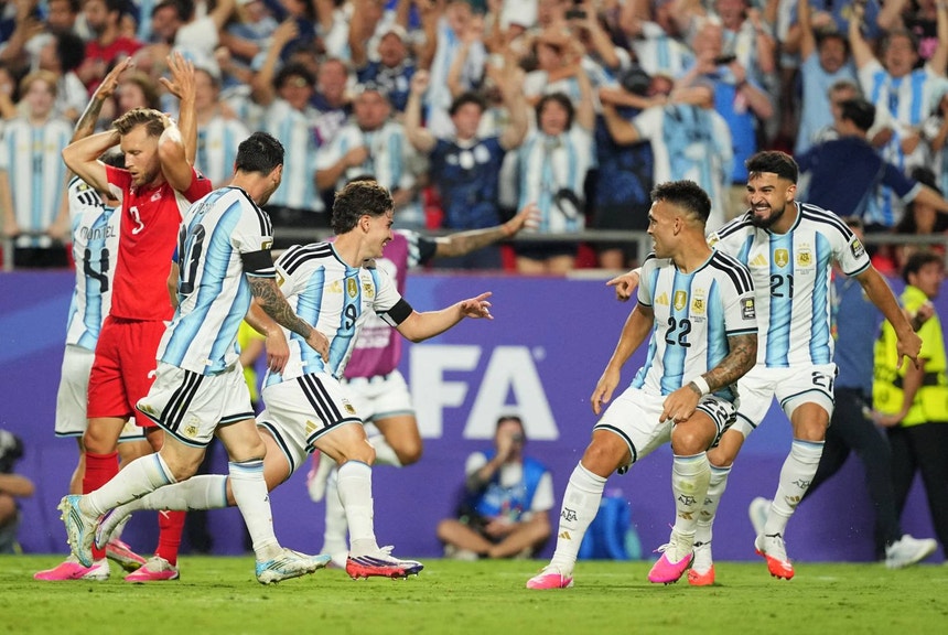 Imagem de Argentina vence Suíça no prolongamento e está nas meias-finais