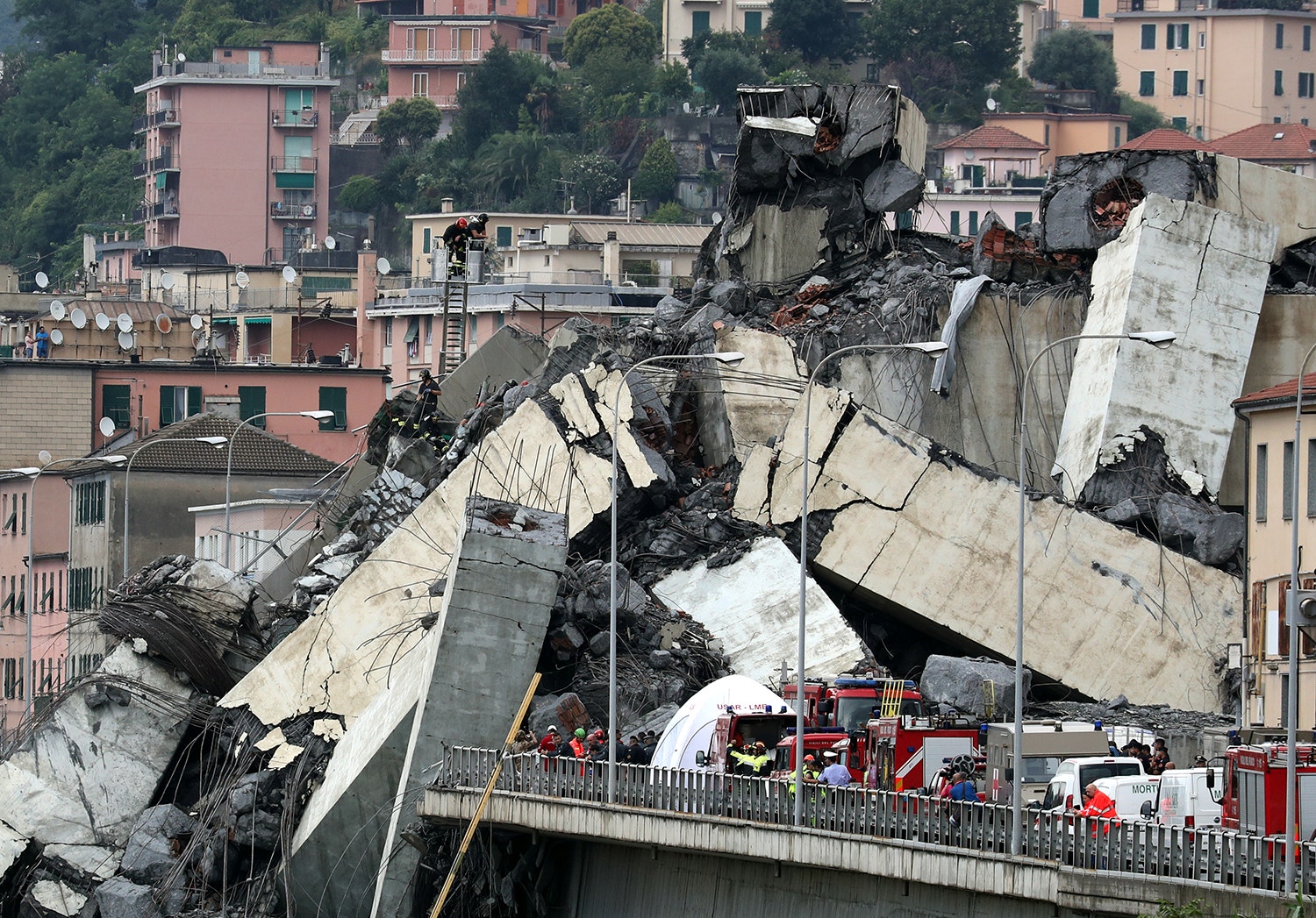  O colapso da ponte Morandi em G&eacute;nova, It&aacute;lia /Stefano Rellandini - Reuters 