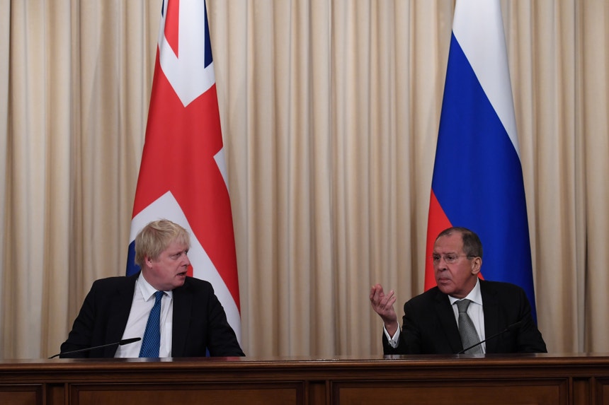 A 22 de dezembro de 2017, Sergei Lavrov e Boris Johnson reuniram-se em Moscovo. 
