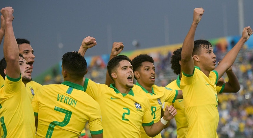 A seleção canarinha conquistou a sétima presença numa final do mundial sub-17
