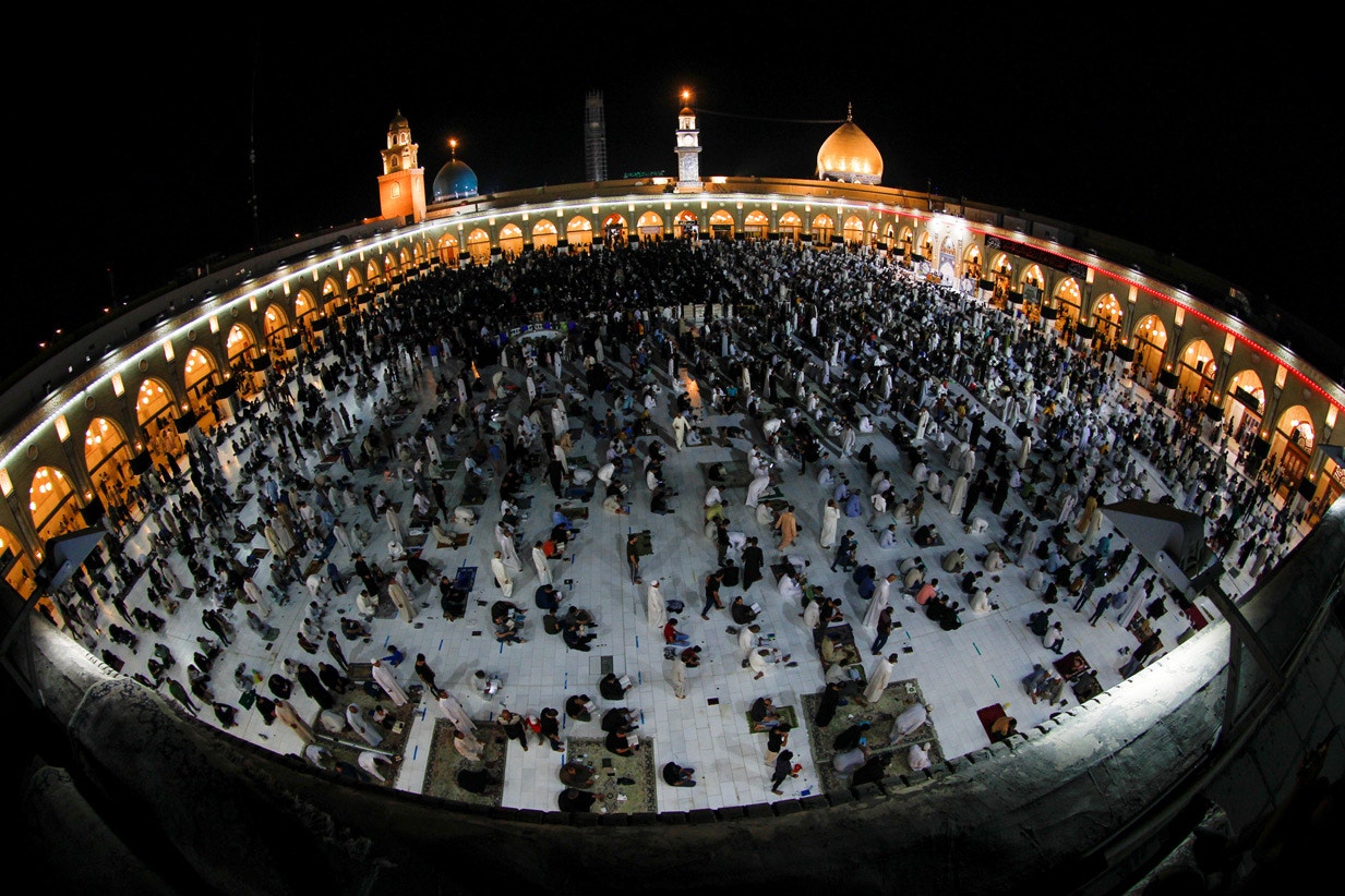  Iraque. Grande Mesquita na cidade de Najaf | Alaa Al-Marjani - Reuters 