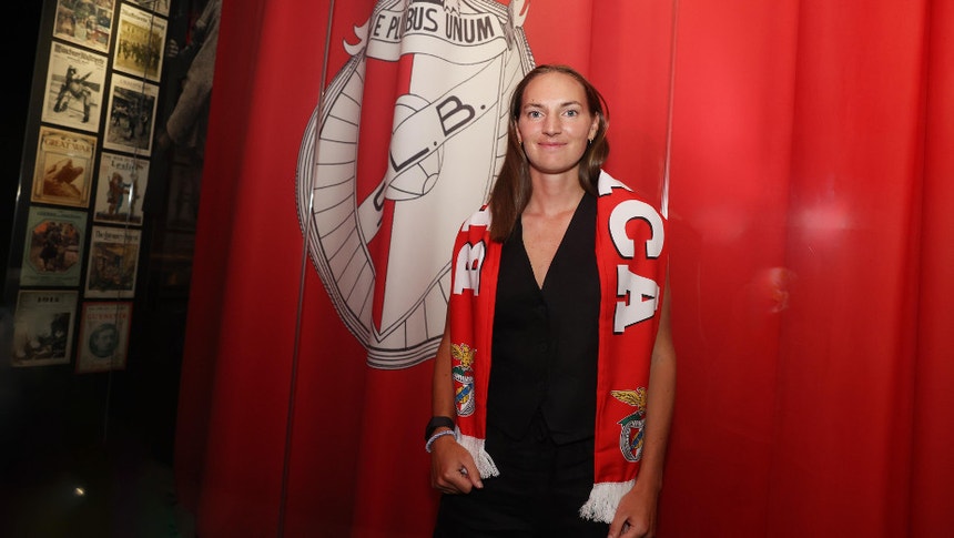 Marit Lund reforça a defesa das campeãs nacionais
