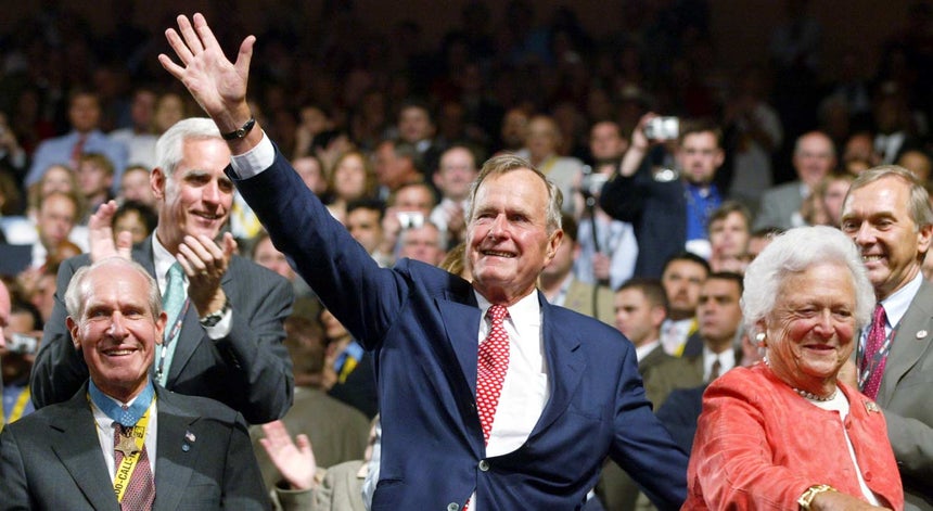 Resultado de imagem para george bush pai