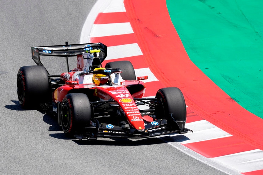 Imagem de Lewis Hamilton regressa às vitórias na Fórmula 1 quase dois anos depois