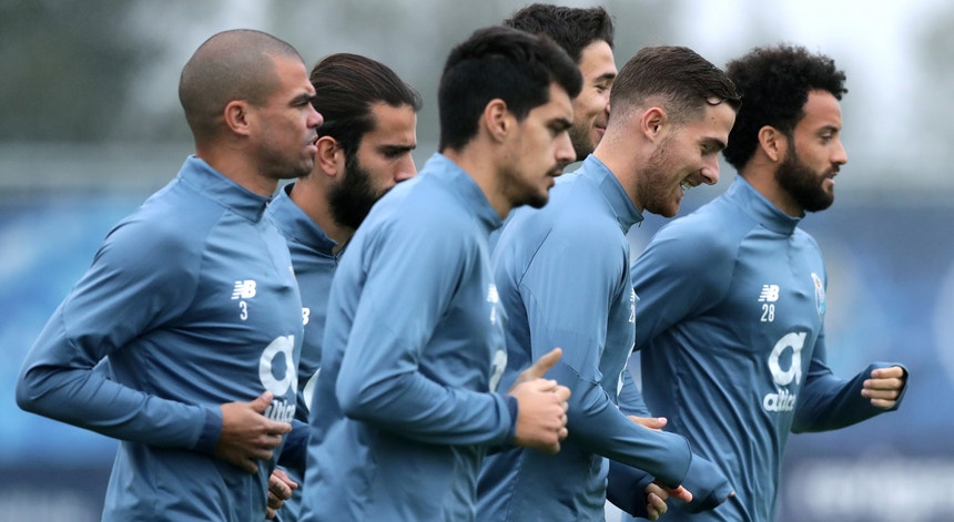 A equipa do FC Porto pode ficar às portas dos "oitavos" da milionária se conseguir um resultado positivo em Marselha
