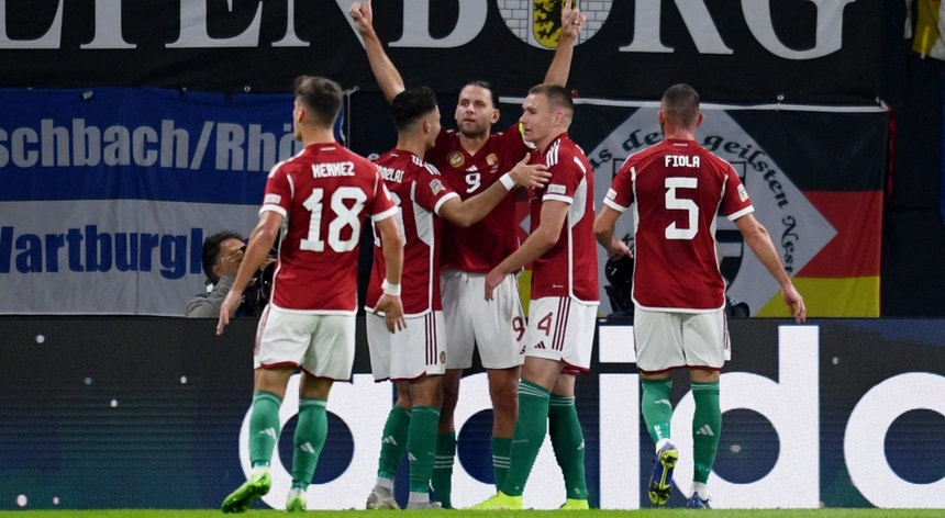 Hungria festeja único golo do triunfo sobre a Alemanha

