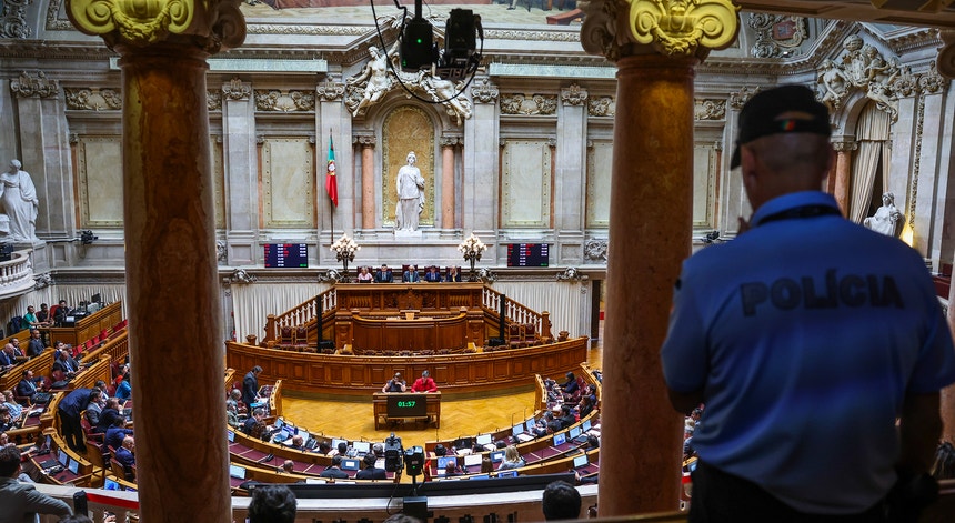 Rejeitada a perda de nacionalidade como pena acessória para crimes graves