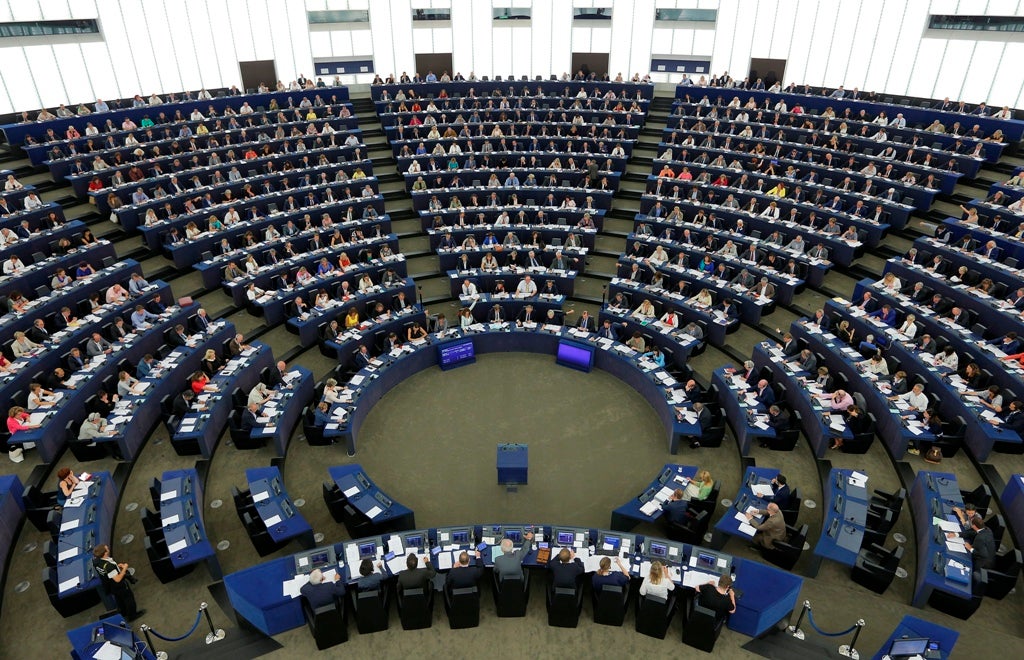 Eurodeputados portugueses divididos sobre nomea��o de Lagarde para BCE