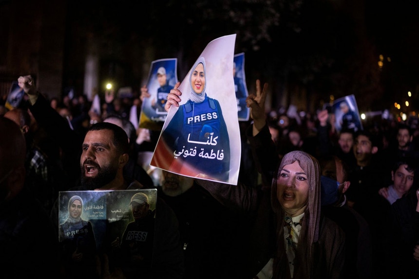 Imagem de Três jornalistas mortos no Líbano em ataque israelita