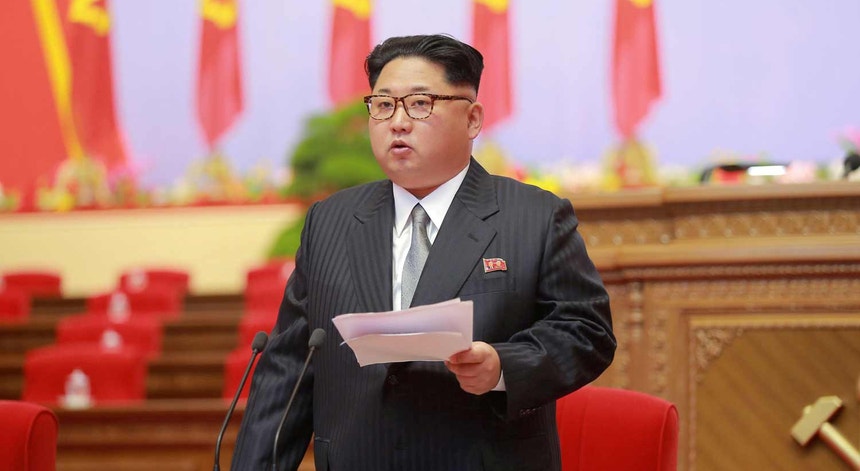 O líder da Coreia do Norte Kim Jong-Un, numa foto de arquivo divulgada pela Agência Nacional de Notícias norte coreana

