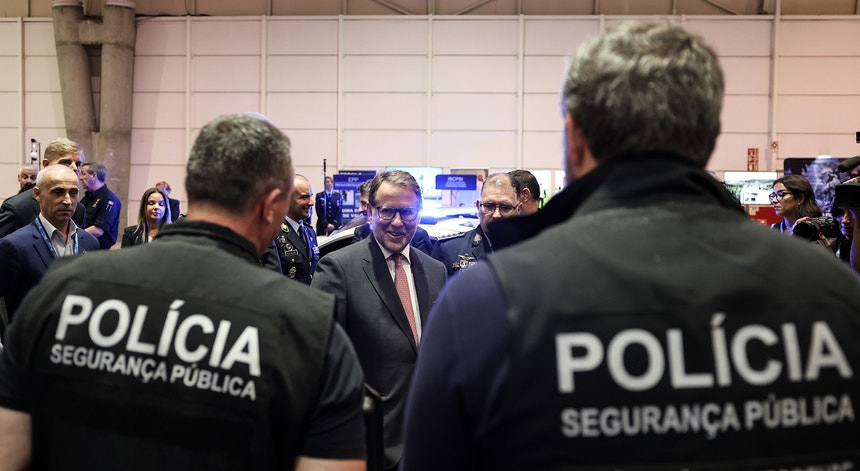 Imagem de PSP atuará "de forma antecipativa". Ministro da Administração Interna reivindica "discurso até amigável"