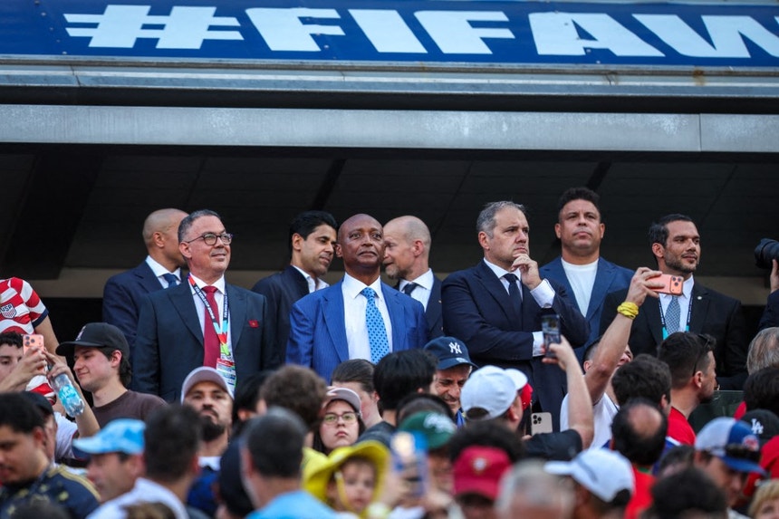 Imagem de CAF apela às associações-membro para avaliar e examinar plano da FIFA