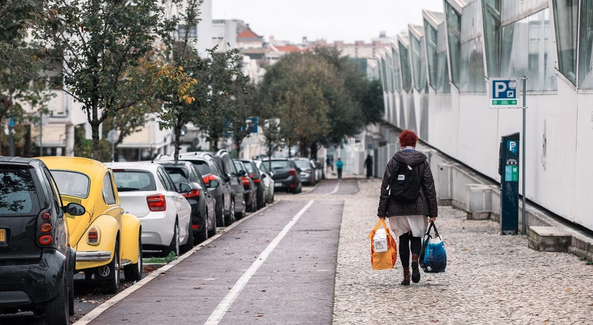 Governo aprova subida do salário mínimo para 665 euros - CNN Portugal