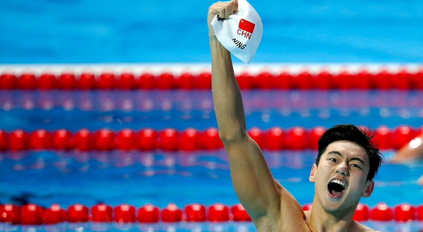 O jovem nadador chinês tem primado pela irregularidade nos resultados
