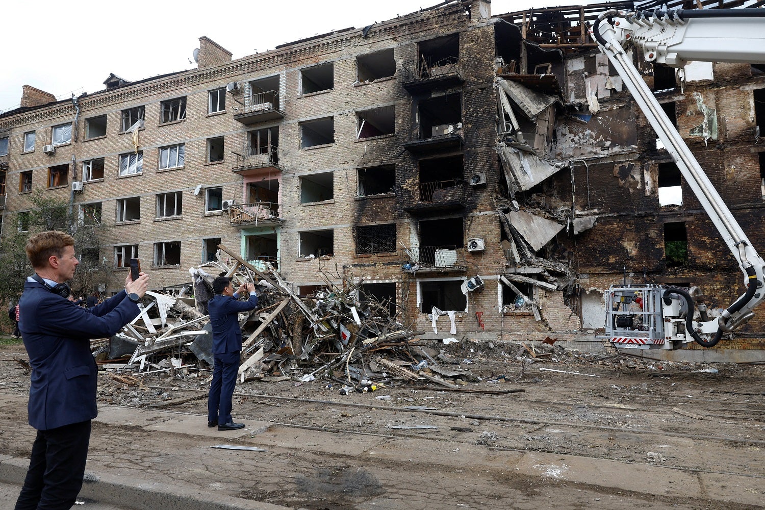 Rússia e a Ucrânia continuam a trocar acusações sobre bombardeamento de alvos civis