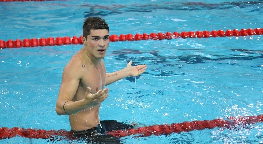 Diogo Ribeiro falhou as finais dos 100 metros mariposa e 50 metros livres 
