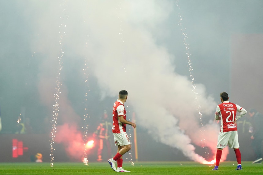 Imagem de Liga e Braga reúnem-se quarta-feira para analisar incidentes no dérbi minhoto
