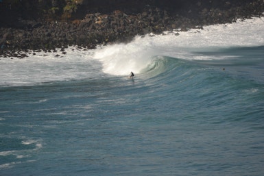 A "onda" de Rabo de Peixe que os surfista querem salvar
