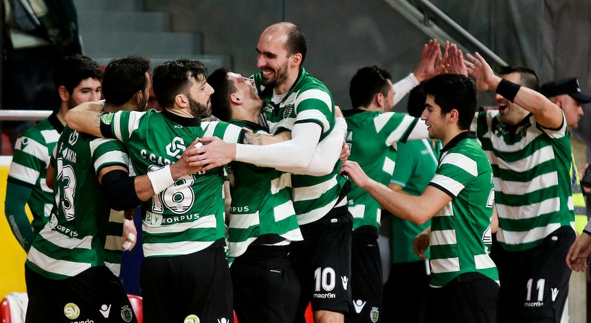 Sporting está na final de acesso à `Champions` de andebol