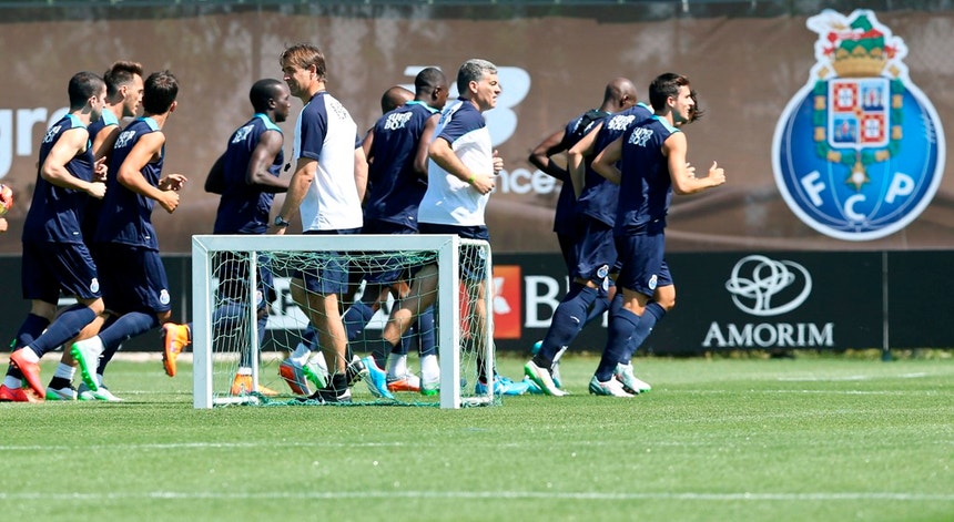 A equipa do FC Porto inicia esta tarde uma série de testes com vista à próxima época
