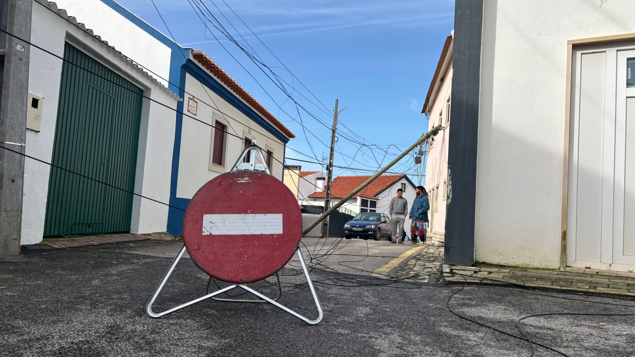 Depress?o Kristin. A evolu??o do mau tempo em Portugal ao minuto