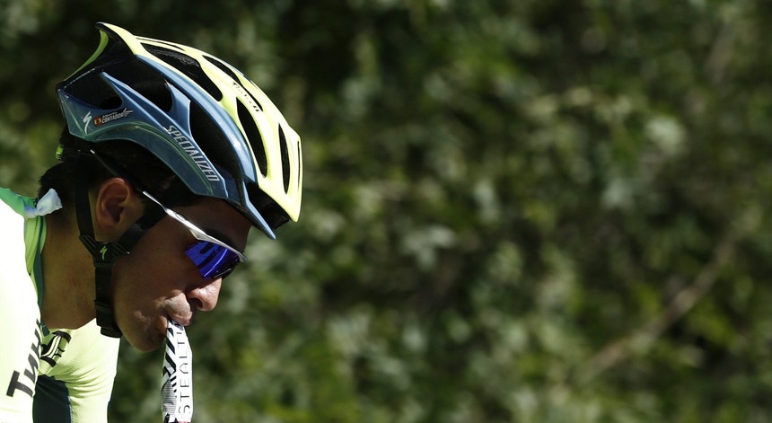 Alberto Contador caiu na etapa de sexta-feira mas recusa desistir na "Vuelta"

