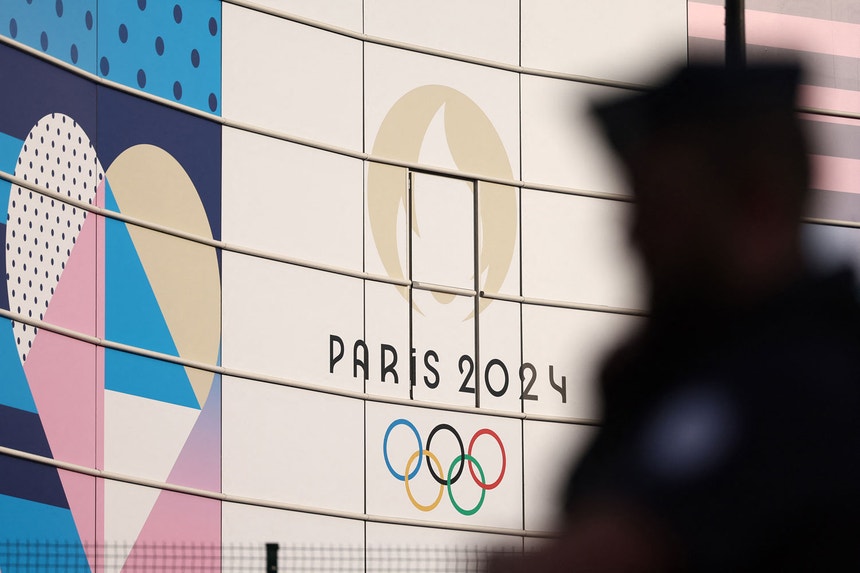 Fortes medidas de segurança rodeiam os JO 2024 em Paris
