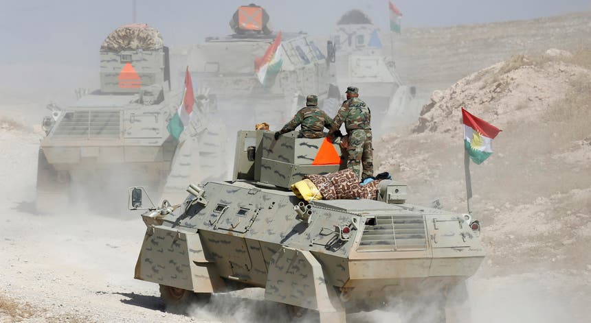 Combatentes Peshmerga avançam em direcção a Mosul. Foto: Thaier Al-Sudani - Reuters
