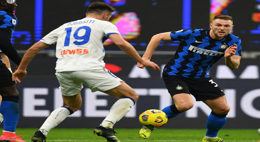 O Inter venceu a Atalanta e segue isolado na frente do campeonato transalpino
