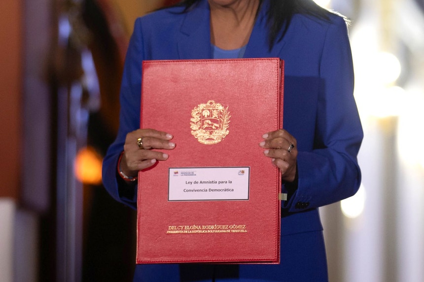 Imagem de Libertados 379 presos políticos na Venezuela ao abrigo de nova lei de amnistia