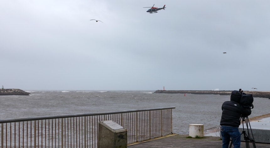 Figueira da Foz. Rebocador norueguês deverá remover cargueiro esta noite