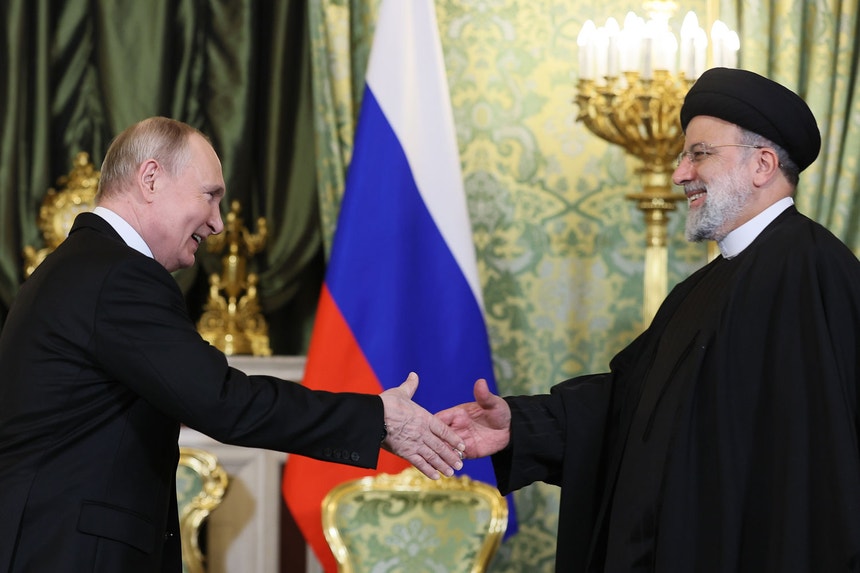 A 7 de dezembro de 2023, o presidente russo, Vladimir Putin, reuniu-se durante cinco horas no Kremlin com o seu homólogo iraniano, Ebrahim Raisi
