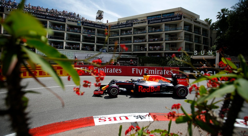Ricciardo fez Pole no Monaco 
