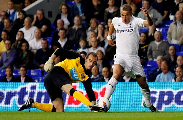 O primeiro jogo do avançado inglês no Tottenham, frente ao Hearts - Stefan Wermuth - REUTERS