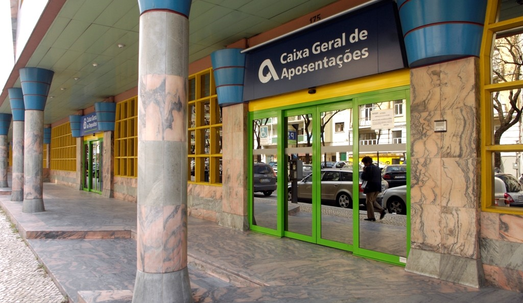 Caixa Geral de Aposenta��es pode retificar 100 mil pens�es