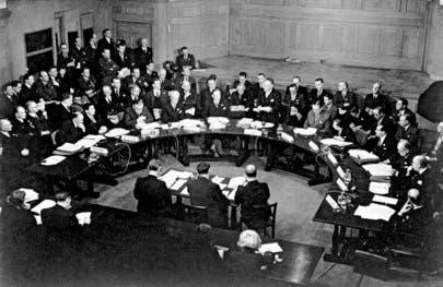 1ª reunião do Conselho de Segurança da ONU a 17 de janeiro de 1946, em Church House, Londres, sob a presidência de J.O.Makin da Austrália Foto: UN Photo