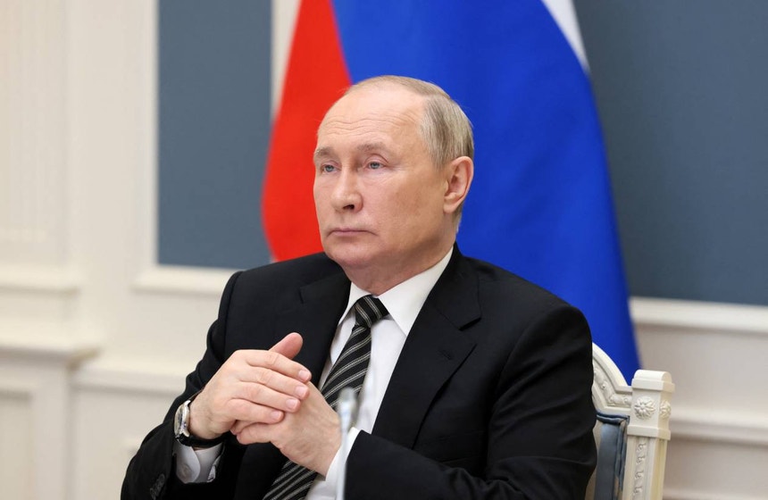 encuesta.  El apoyo a la ruptura de lazos con Rusia divide a Occidente del resto del mundo