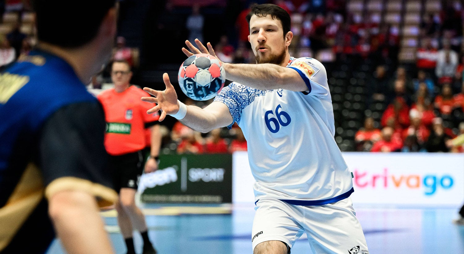 João Gomes assina pelo FC Porto até 2027