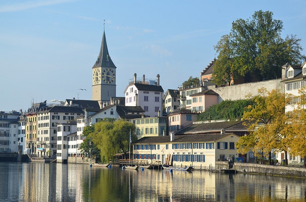  2&ordm; Zurique, na Sui&ccedil;a. O ranking da consultora Mercer foi elaborado com base em 39 fatores divididos por 10 categorias como a estabilidade pol&iacute;tica, servi&ccedil;os p&uacute;blicos, o clima, o ambiente social e as condi&ccedil;&otilde;es sanit&aacute;rias. 