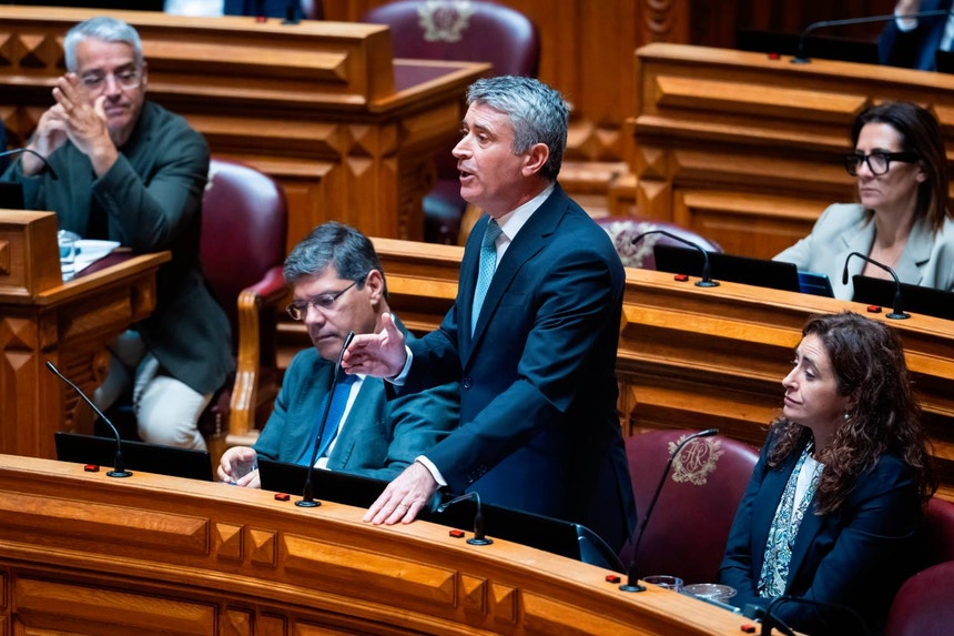 OE2027. Carneiro propõe abstenção mas admite que "convicções mais profundas" levariam a voto contra