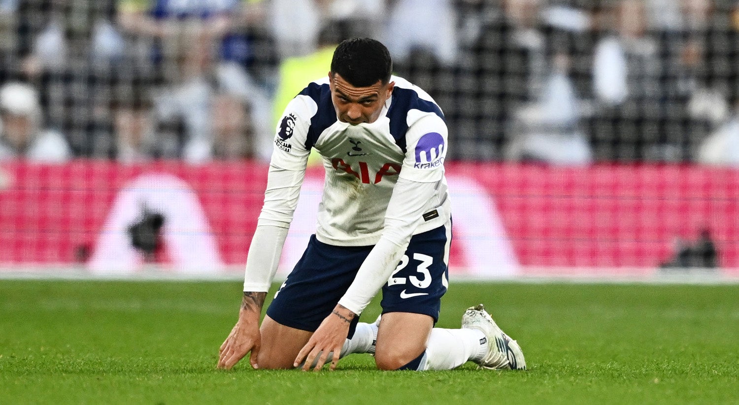 Tottenham continua abaixo da linha de água