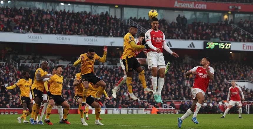 Arsenal vence e reforça liderança da Liga inglesa de futebol