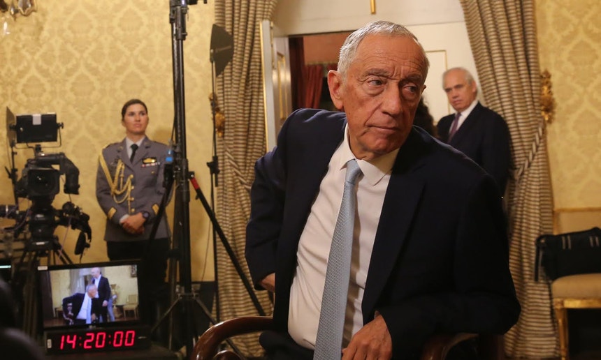 Imagem de Atrasos no socorro. Marcelo pede explicações sobre mortes e adia decisão sobre ministra