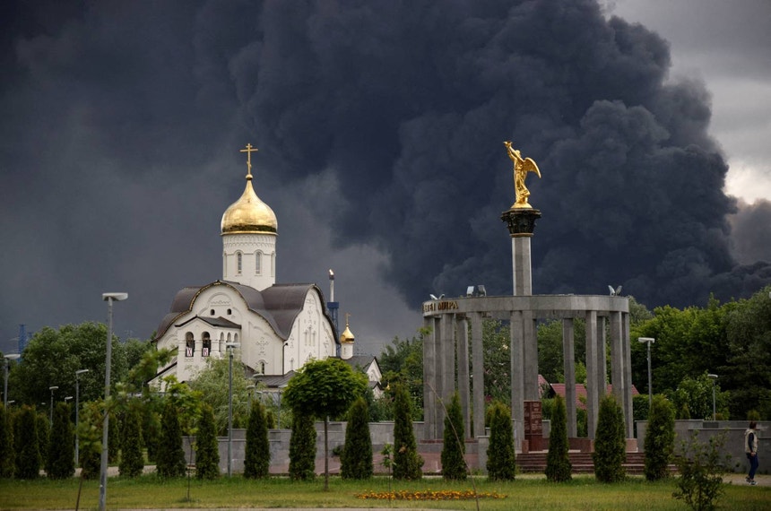 Imagem de Troca de ataques aéreos entre Kiev e Moscovo faz quatro mortos