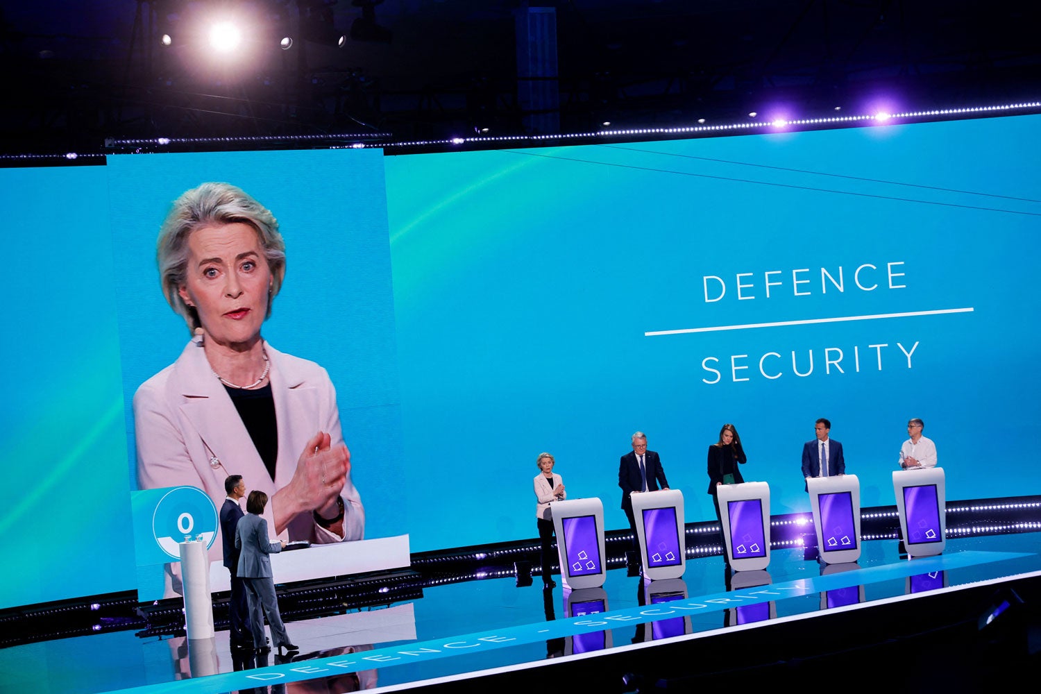 A Presidente da Comiss&atilde;o, Ursula von der Leyen, durante o debate de candidatos &agrave;s Europeias 2024 Foto: Reuters